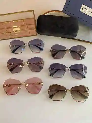 2970 Las gafas Gucci son GUCC súper calientes * Gujia GG5901 Tamaño: 65 boca 13-145 Gafas de sol sin