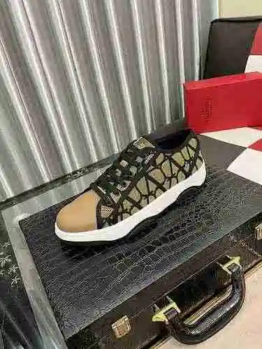 Zapato Valentino Hombre Código: 0528B30 Talla: 38-44