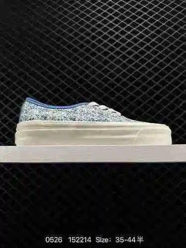 Vans Classic Slip-On Bandana Zapato de lona moteado Artesanía: Vulcanización Código: 5224 Tamaño: 35