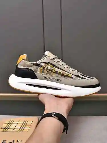 Zapato Burberry Hombre Código: 0623B60 Talla: 38-44