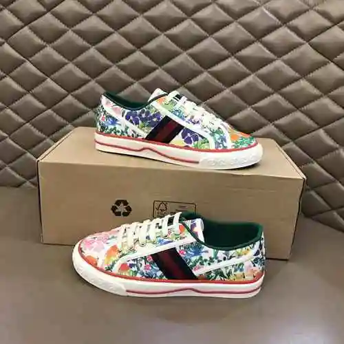 Código de pareja GUCCI: 0621B40 Talla: Mujer 35/39 Hombre 38/44