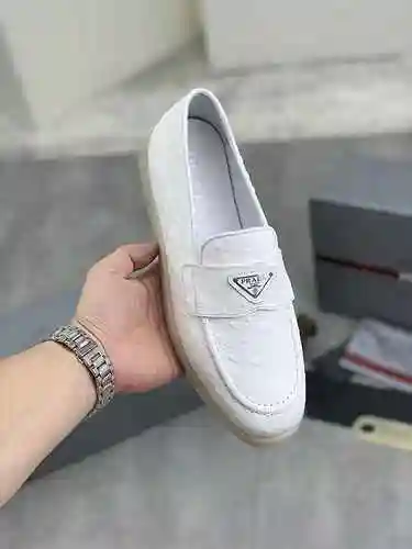 Código de calzado Prada para hombre: 0618C20 Talla: 38-45 (46 se puede personalizar)