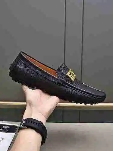 Código de zapato de hombre Givenchy: 0623B30 Talla: 38-44 (personalizado para 45, 46, 47)