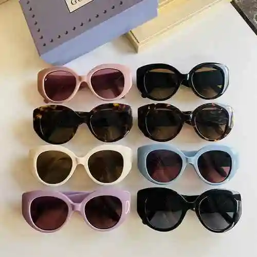 3150 Gafas de Sol Gucci Modelo: GG0809STALLA: 52 piezas 19-145