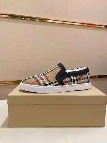 Zapato Burberry Hombre Código: 0517B20 Talla: 38-44 (Personalizable 45)