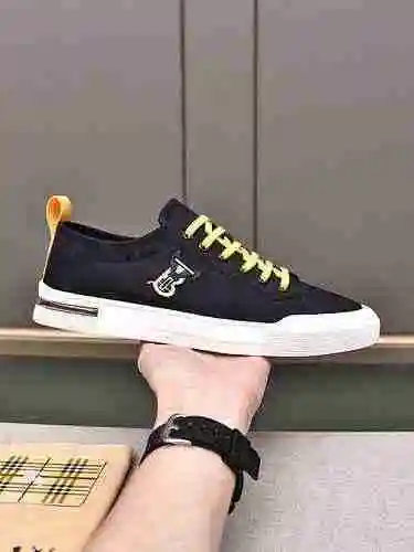 Zapato Burberry Hombre Código: 0523B40 Talla: 38-44
