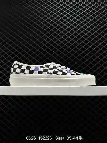 Se lanza nuevamente la serie 3 Vans Authentic Woven Colorful Checkerboard Grannheim, con el clásico 
