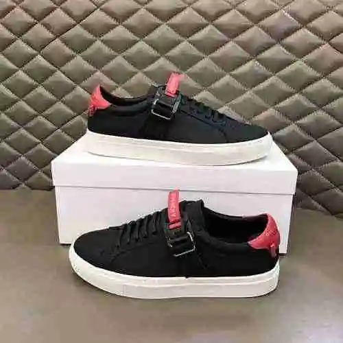 Zapato de hombre Givenchy Código: 0328B40 Talla: 38-45 (45 se puede personalizar)
