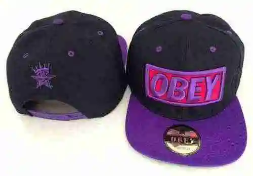 OBEDECER las gorras