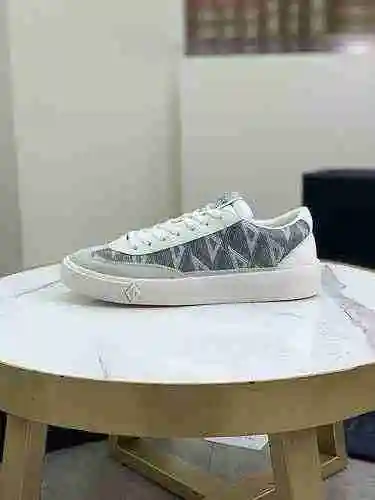 Zapato Dior Hombre Código: 0606C80 Talla: 39-45 (Nota: 38, 45 hechos a medida)