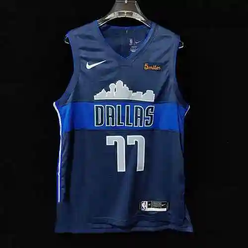 AU Player Edition Mavericks Solo City Edition 77 East Qiqi 41 Personalización del bordado azul