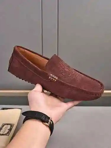 Código de zapato de hombre GUCCI: 0623B30 Talla: 38-44 (personalizado para 45, 46)