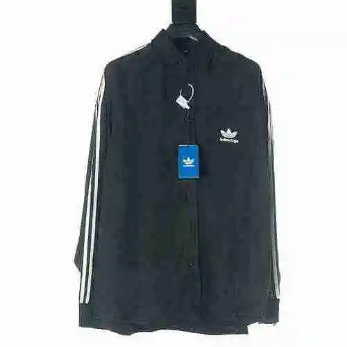 Balenciaga Camisa de manga larga con trébol de marca compartida BLCG 23 de Balenciaga</span>