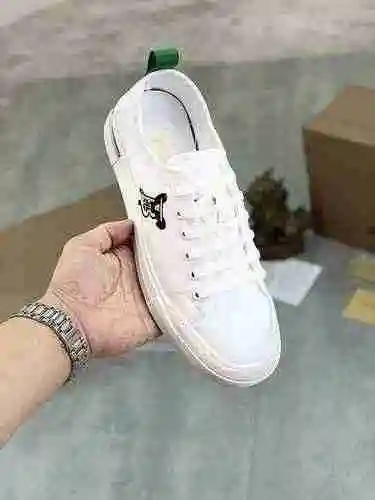 Zapato Burberry Hombre Código: 0521B40 Talla: 38-44