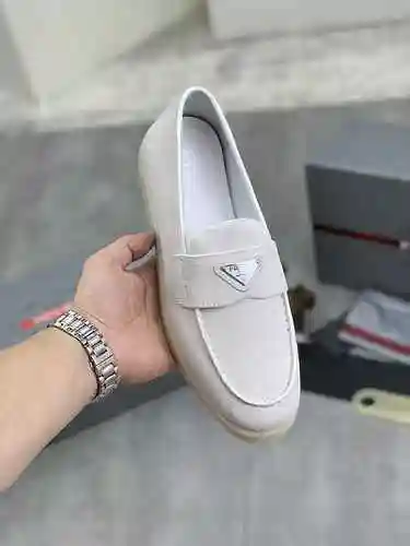 Código de calzado Prada para hombre: 0618C20 Talla: 38-45 (46 se puede personalizar)