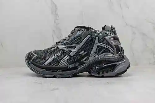 F00 | Apoyar el lanzamiento de la segunda versión en tienda de Balenciaga Runner Sneaker 7.0
