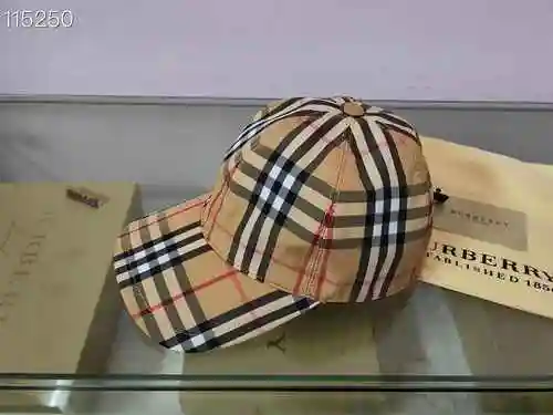 Burberry Super A Hat Bienvenido a seguir
