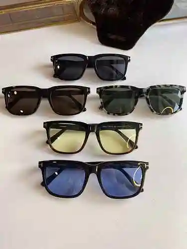 3150 Gafas de sol Tom Ford TOM FORD Tom Ford TF775 Gafas de sol cuadradas con montura grande Gafas d