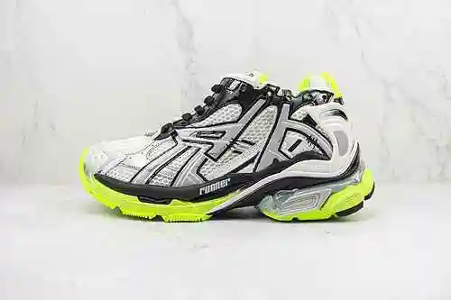 F00 | Apoyar el lanzamiento de la segunda versión en tienda de Balenciaga Runner Sneaker 7.0