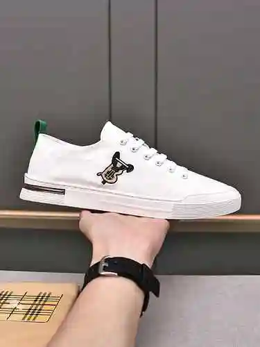 Zapato Burberry Hombre Código: 0523B40 Talla: 38-44