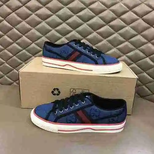 Código de pareja GUCCI: 0621B40 Talla: Mujer 35/39 Hombre 38/44