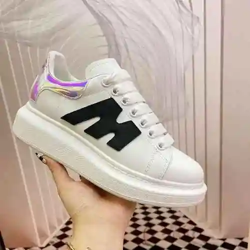 1661330 Los últimos zapatos casuales de McQueen para parejas 35-44