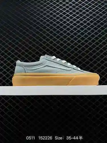 Este zapato adopta un diseño popular en los últimos años, con una apariencia elegante y atmosférica.