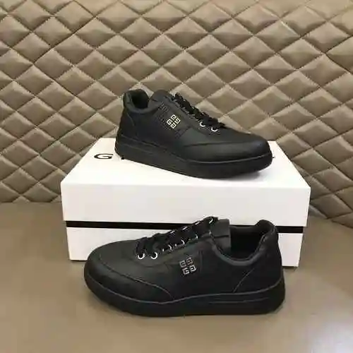 Zapato de hombre Givenchy Código: 0328B60 Talla: 38-45 (45 se puede personalizar)