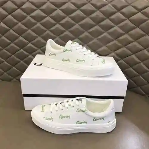 Zapato de hombre Givenchy Código: 0328B50 Talla: 38-45 (45 se puede personalizar)