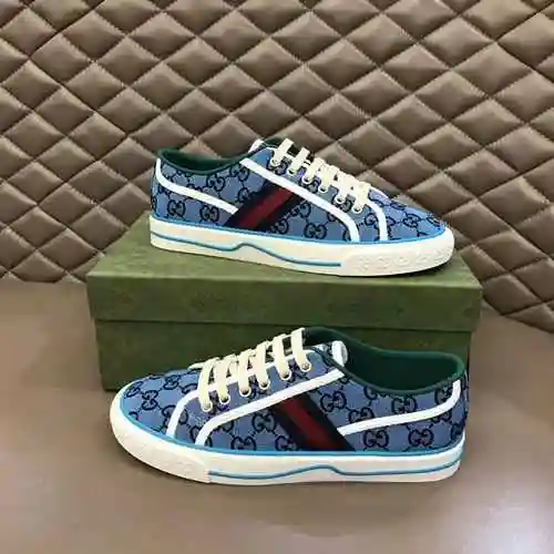 Código de pareja GUCCI: 0621B40 Talla: Mujer 35/39 Hombre 38/44
