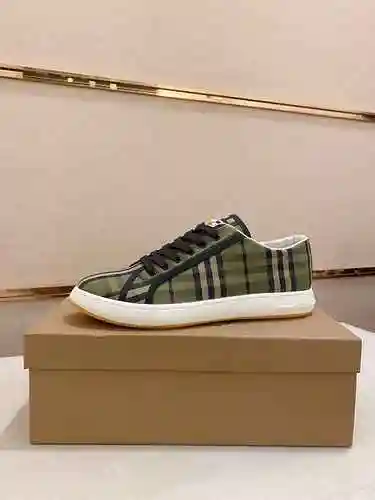 Zapato Burberry Hombre Código: 0525B20 Talla: 38-44