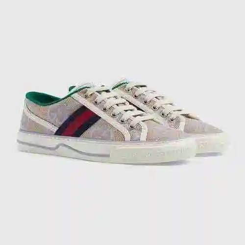 Código de pareja GUCCI: 0621B40 Talla: Mujer 35/39 Hombre 38/44