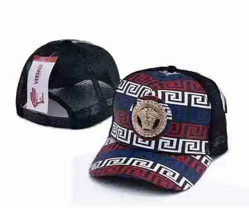 Gorra Versace de alta calidad.