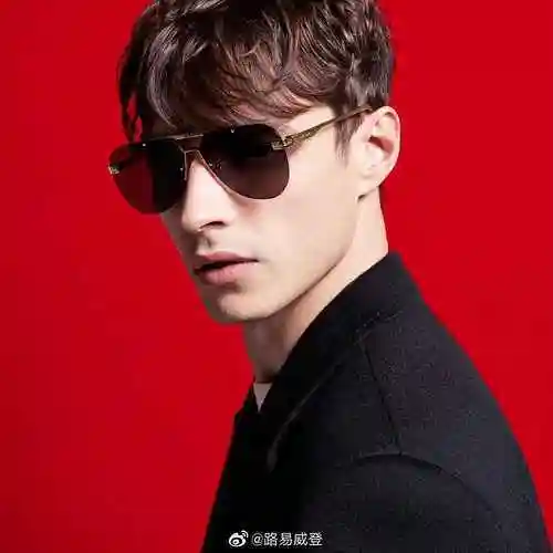 Gafas 3150LV LOUIS VUITTO * Louis Vuitton es el último marco de metal galvanizado de alta gama en el