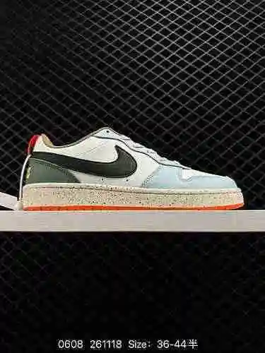 La zapatilla casual Nike Court Borough Low de corte bajo, de corte bajo y versátil, transpirable, pr