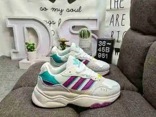 ¡Nivel de empresa 951D! Las nuevas zapatillas deportivas clásicas RETROPY F90 con suela gruesa de tr