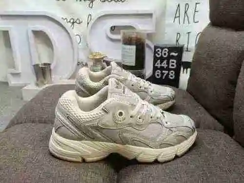 El zapato ASIR retro de una sola pieza Astir original de 678 Dadidas está inspirado en los estilos d