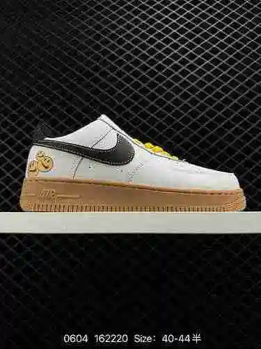 NK Wmns Air Force&# x27; 7 Low" Valentine's Day" Air Force One Zapatillas bajas clásic