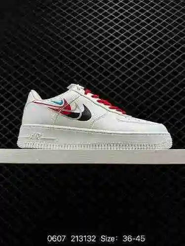 6 Nike Air Force&# x27; 7 Zapatos bajos Air Force One informales con caña baja "cuatro ganc
