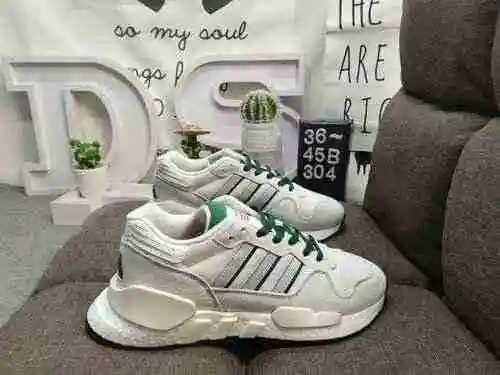 304D ¡Todos los productos de Pig Eight Leather Company! Adidas ZX 930 x EQT surge de la investigació