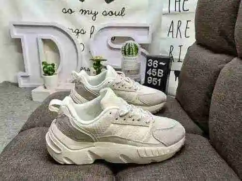 La zapatilla clásica retro 951D/Adidas ZX 22 Adidas Originals ZX 2K Boost # presenta un diseño inspi
