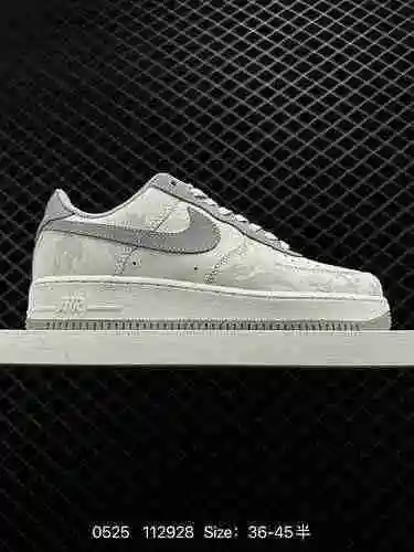 4 Nike Air Force Low Air Force One zapatilla casual de caña baja. El rendimiento de amortiguación su