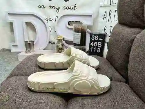 Zapatillas de hombre 113D, nuevos zapatos de playa, calzado deportivo informal para nadar