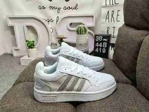 419 Dadidad Courtbeat zapatos de tabla casual. Esta zapatilla de estilo de vida está inspirada en la