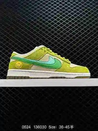 Nike Dunk Low SE "85" Double Hook Nike lanza un proyecto Dunk Low de edición especial. Amb