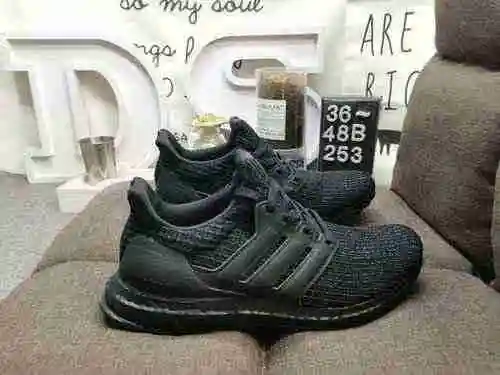 El 253DAdidas Ultra Boost Triple Black UB4.0 es la versión verdadera y auténtica del Tiger Pok, que 