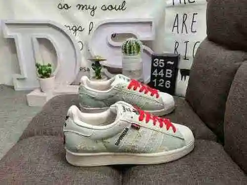 126DAdidas Clover Originals Superstar Shell Head Zapatos deportivos clásicos, versátiles e informale