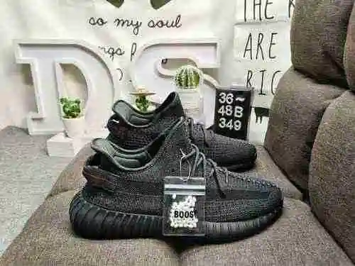 349D Nivel de empresa Serie True Explosion Adidas Yeezy 350 Boost V2 Primera exposición Comercio ext