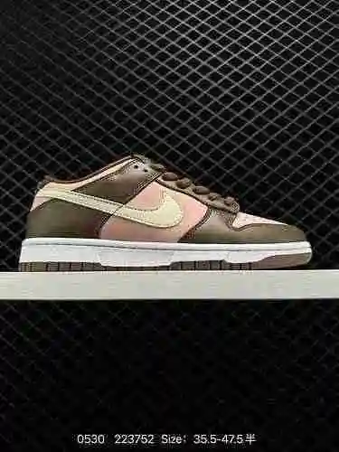 26 Nike Dunk Low "Stussy Cereza" Cereza
