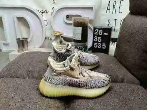 535D/Adidas YEEZY BOOST 350 V2 zapatos infantiles verdaderamente explosivos y de moda para niños